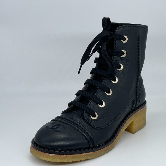 CHANEL 20P 2022 Leather CC Cap Toe Lace Up Combat Ankle Booties Boots - Picture 3 of 16